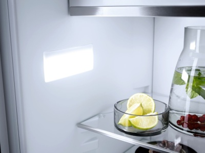 Встраиваемый холодильник с морозильной камерой Miele KF7731D NoFrost